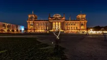 Angela Merkel im Bundestag – Das verbale Vakuum