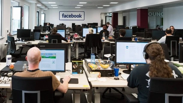 Facebook löscht Meinungen nach eigenen Regeln