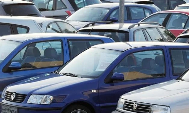 Deutsche machen großen Bogen um Diesel – also geht der Rest Europas auf Schnäppchenjagd